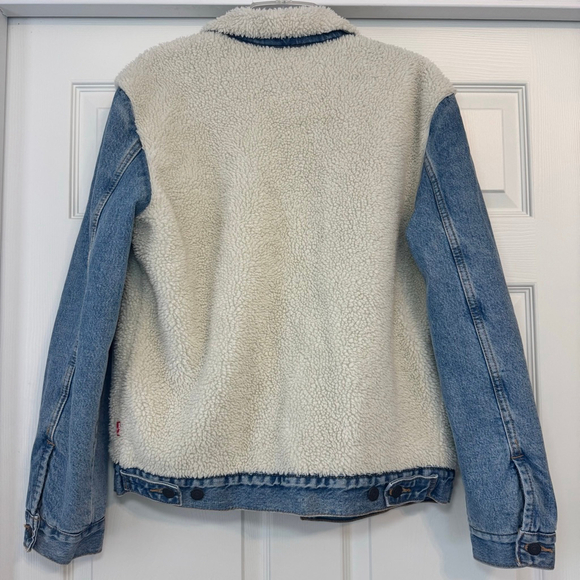 NWT Levi's Premium Sherpa Denim Trucker Jacket M Blue White - Picture 3 of 12
